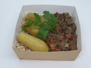 Courgettes farcies, mitonné de bœuf et riz aux vermicelles